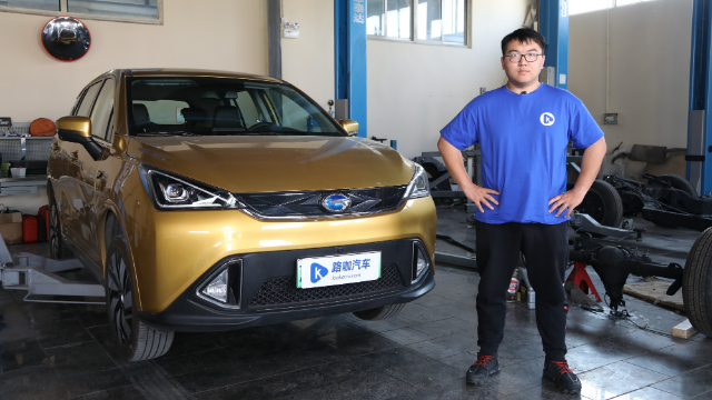 目前最好的纯电动车？传祺GE3底盘评测