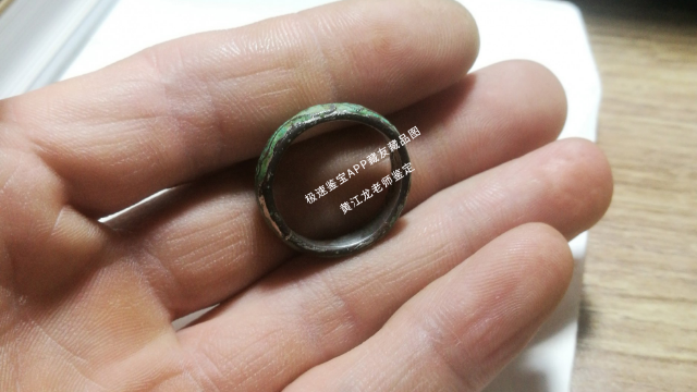 古人的智慧：银戒指的烧蓝工艺