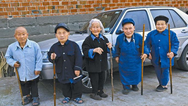 中国出名的矮人村，村民3岁之后就不再长高，人均身高不超1米！