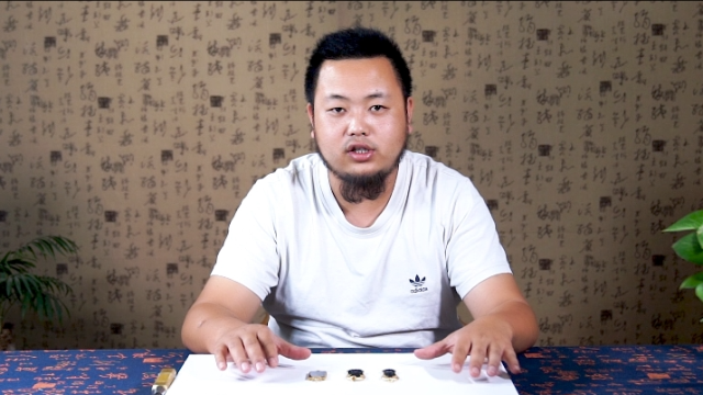 【翠多多翡翠】黑色的翡翠不一定就是墨翠！今天带大家了解下墨翠