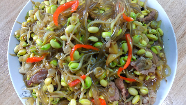 教你山东特色菜豆瓣粉条炒肉的做法，非常好吃又解馋的家常美食