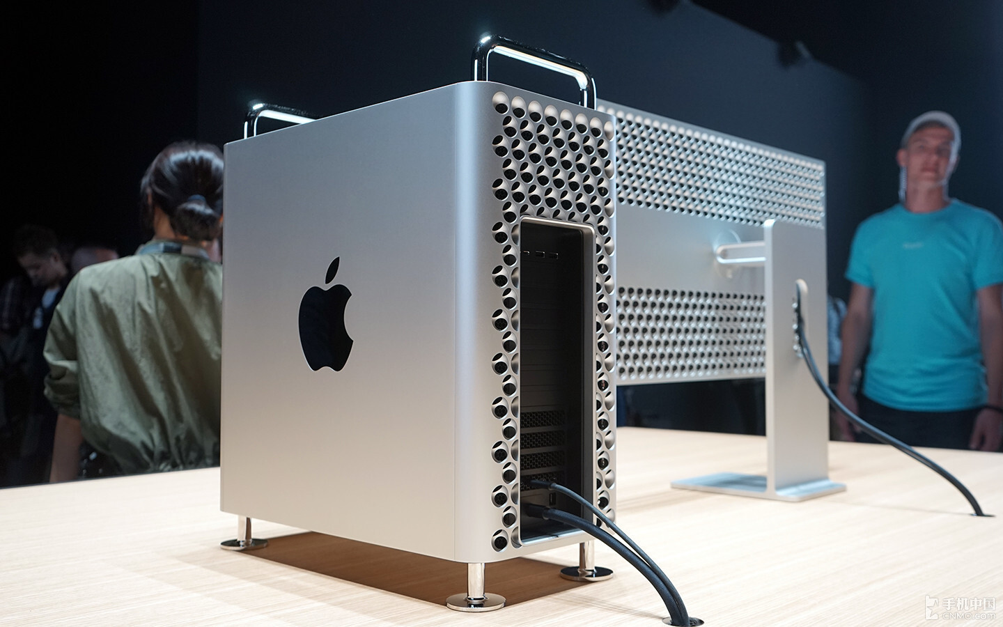 全新Mac Pro现场图赏：六年等待换来最强工作站