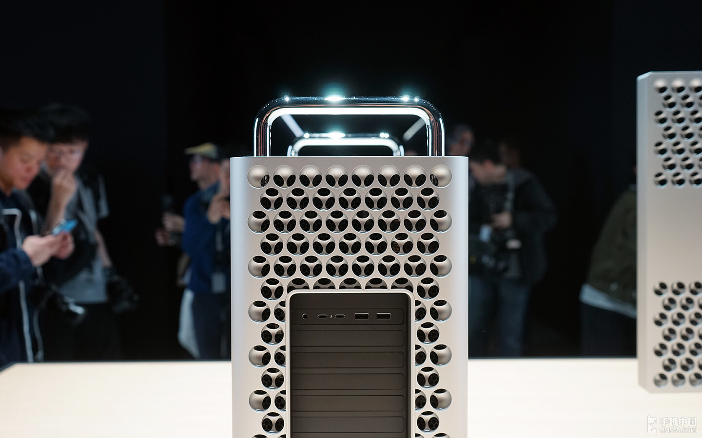 全新Mac Pro现场图赏：六年等待换来最强工作站