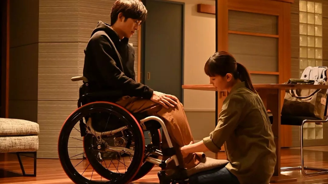 豆瓣8.5分日剧,女主爱上残疾人却被歧视,爱一个