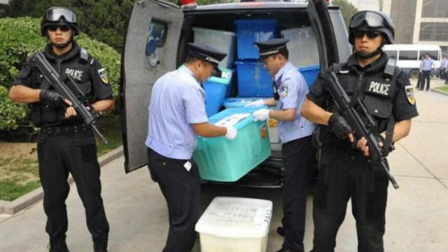 高考试卷押运配备步枪，而运钞车安保员却只用霰弹枪，这是为何？