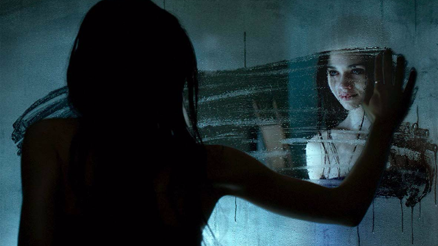 小涛电影解说:几分钟看完美国恐怖电影《镜中