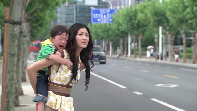 回家的诱惑:尚恩摔下来受伤,艾莉背他去医院,洪