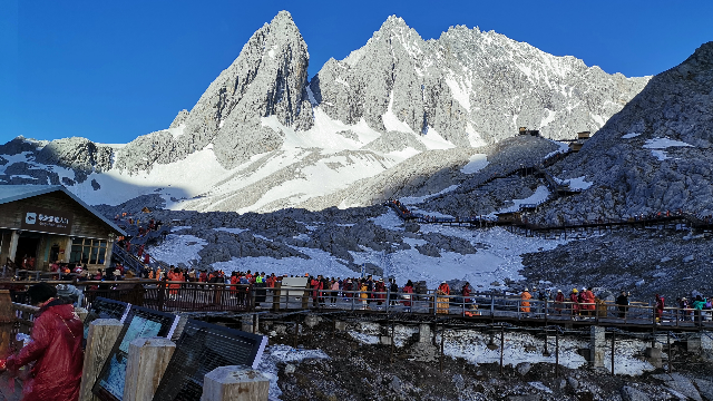 玉龙雪山系列之到达海拔4506米索道上部站