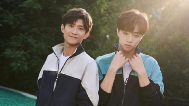 27岁张一山与18岁农农同拍杂志，年龄小的却更成熟，我酸了