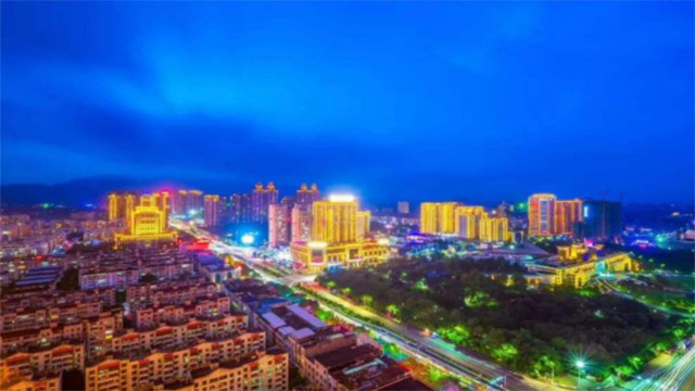 广西最具活力的城市，生产总值连年提升，与香港仅一字之差