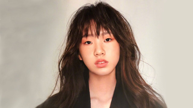 小S女儿拍杂志！单眼皮、塌鼻梁、鲶鱼嘴被赞高级脸，你服气吗？