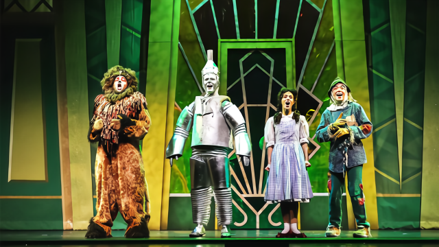 英文原版音乐剧《绿野仙踪》上海首演 《飞越彩虹》再度唱响