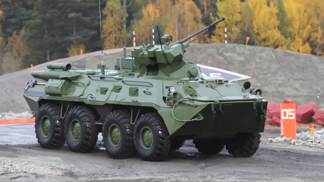 揭秘俄罗斯机械化步兵的代表：“俄军铁马”BTR—80装甲车
