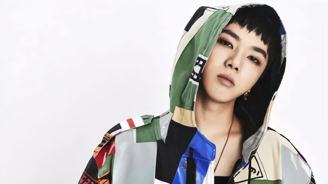 华晨宇演绎口中的死亡歌曲--无字歌《天空之城