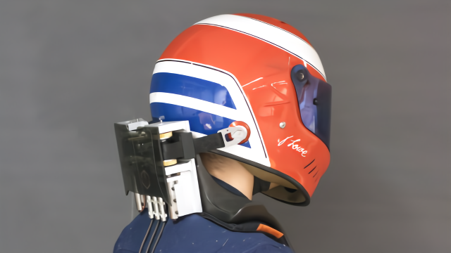 赛车手的保命神器，HANS系统是怎样保证安全的？