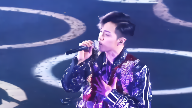 被“哭火”的3首歌，歌词句句扎心！网友：没纸巾根本不敢听