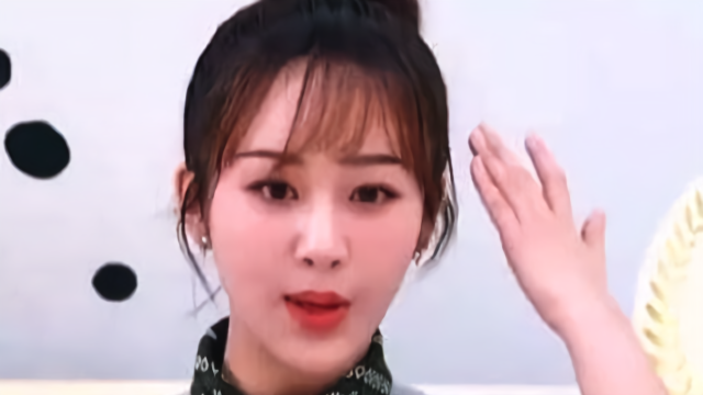 何炅追问杨紫：张一山结婚了你怎么办？她的回答，令人心疼