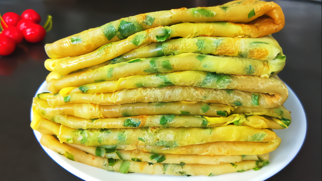 早餐饼最快速的做法，10分钟搞定一顿饭，营养美味，比油条还香