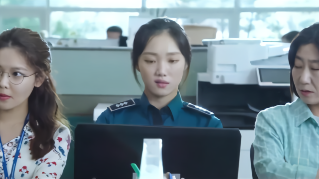 少女时代崔秀英、李圣经、罗美兰，三个女人演绎神秘警匪片