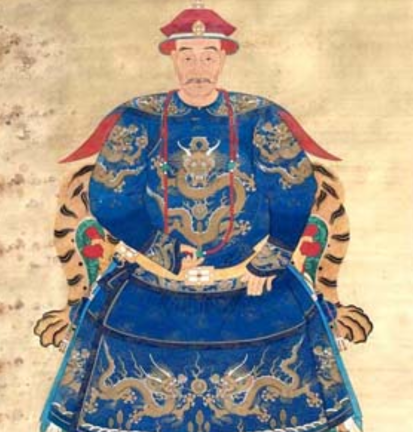 年12月4日,字元吉,号震阳,初为明朝东江军将领,随父尚学礼加入东江军