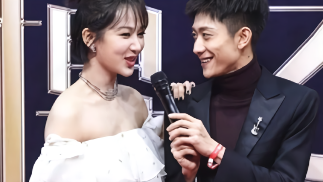 原来杨紫只是艺名？真名曝光后，网友：中文10级也不会读