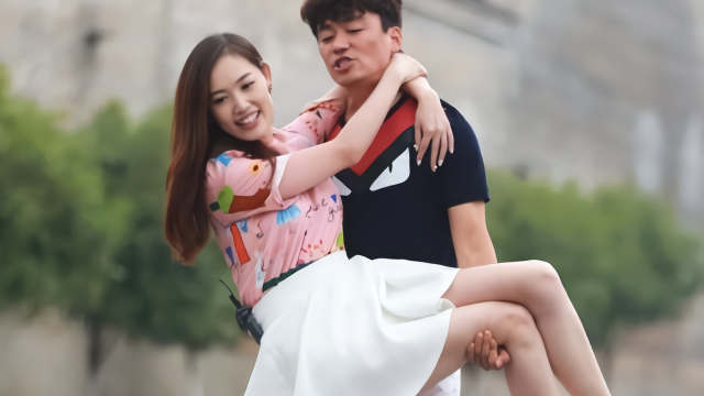 港媒爆马蓉宋喆视频流出？马蓉否认三连：女主和我很像但不是我