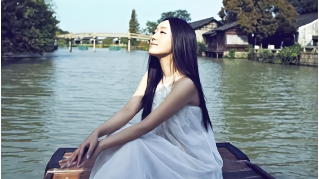 看了杨钰莹年轻时的照片,网友：难怪有人为她撞废几十辆宝马