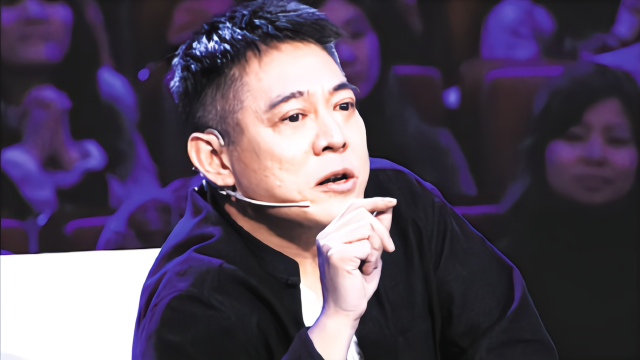 同样是国内功夫巨星，56岁李连杰家庭美满，而他却因癌不幸去世