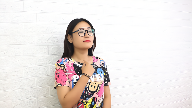 喉咙痒、总咳嗽，学会这个小方法，不用吃药，喉咙渐渐舒服了