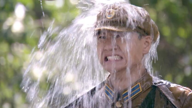 官大一级压死人,新兵蛋子来到军营之中,遭受上