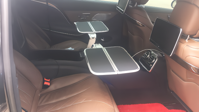 17款迈巴赫S400升级四座后排扶手折叠小桌板