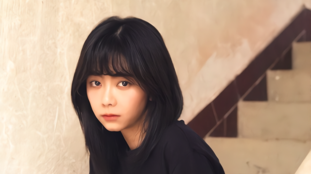 半年不见的谭松韵堪比整容！妈妈去世后瘦成锥子脸，太让人心疼了