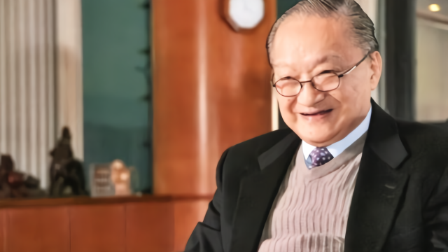 金庸笔下有三个人会蛤蟆功：杨过第三，欧阳锋第二，第一无人敢碰