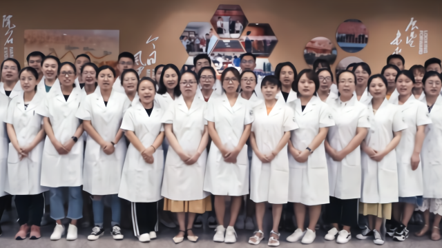 西安医学院第一附属医院 《庆祝“第二届中国医师节”形象片》