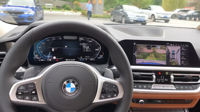 全新宝马3系内饰全一览