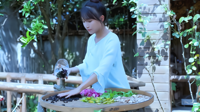 逍遥草本茶，泡一杯自在逍遥！