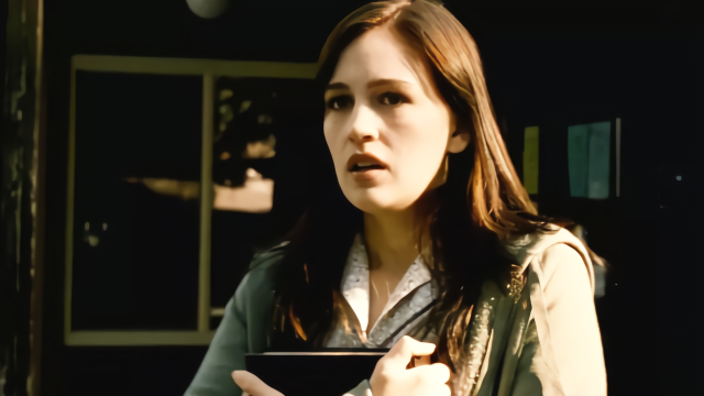 女子为了赚取生活费去当保姆，结果发现雇主的儿子竟然吃生肉为食