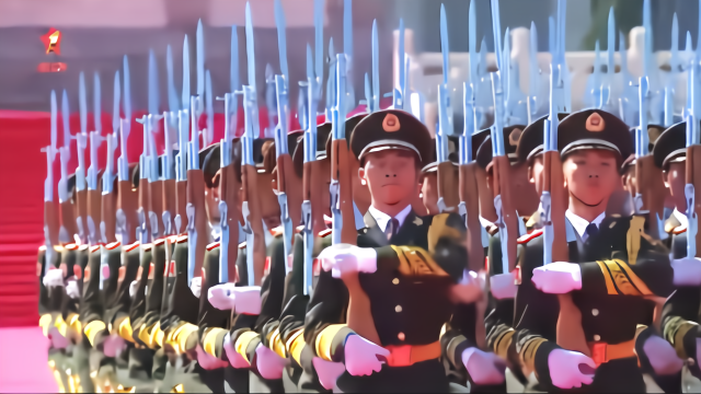 威武霸气！回顾“九三”阅兵震撼瞬间