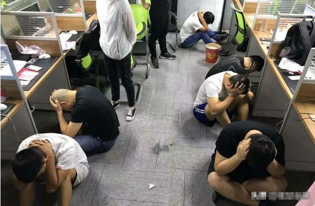 合肥一女子网贷1500元后滚成20多万在100多个平台有贷款记录，网友怒评论