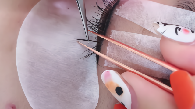 美睫初学者教学,骨架款式睫毛操作手法演示视频