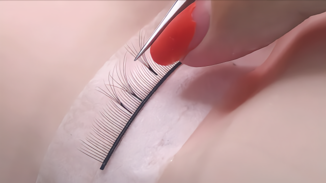 美睫0基础培训视频,嫁接睫毛新手常犯错误分析