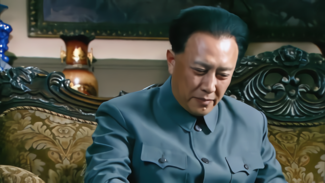 五星红旗:老毛子还敢挑衅我国,毛主席霸气回应,三句话