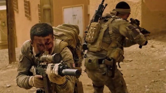 这才叫真实残酷的战争大片,身陷重围,绝命反击