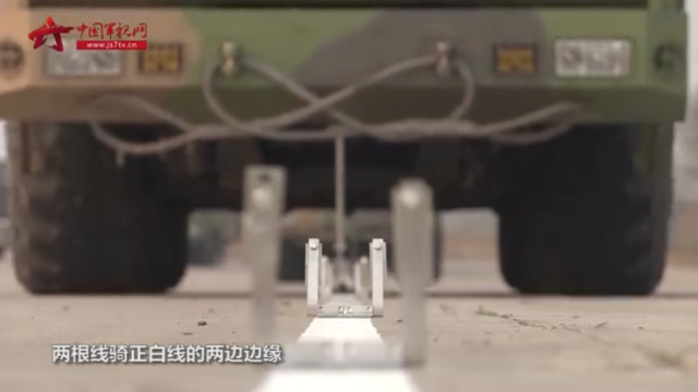 阅兵中的装备车辆这么齐，你知道是怎样练成的吗？