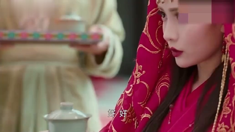 新娘为了毒死狡诈的公公，竟然把剧毒涂在嘴唇上，公公措不及防！