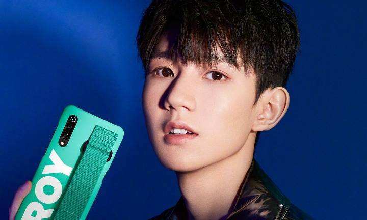 「鹿鸣财经」00后成iPhone11的消费主力军 为啥年轻人的钱更好赚？