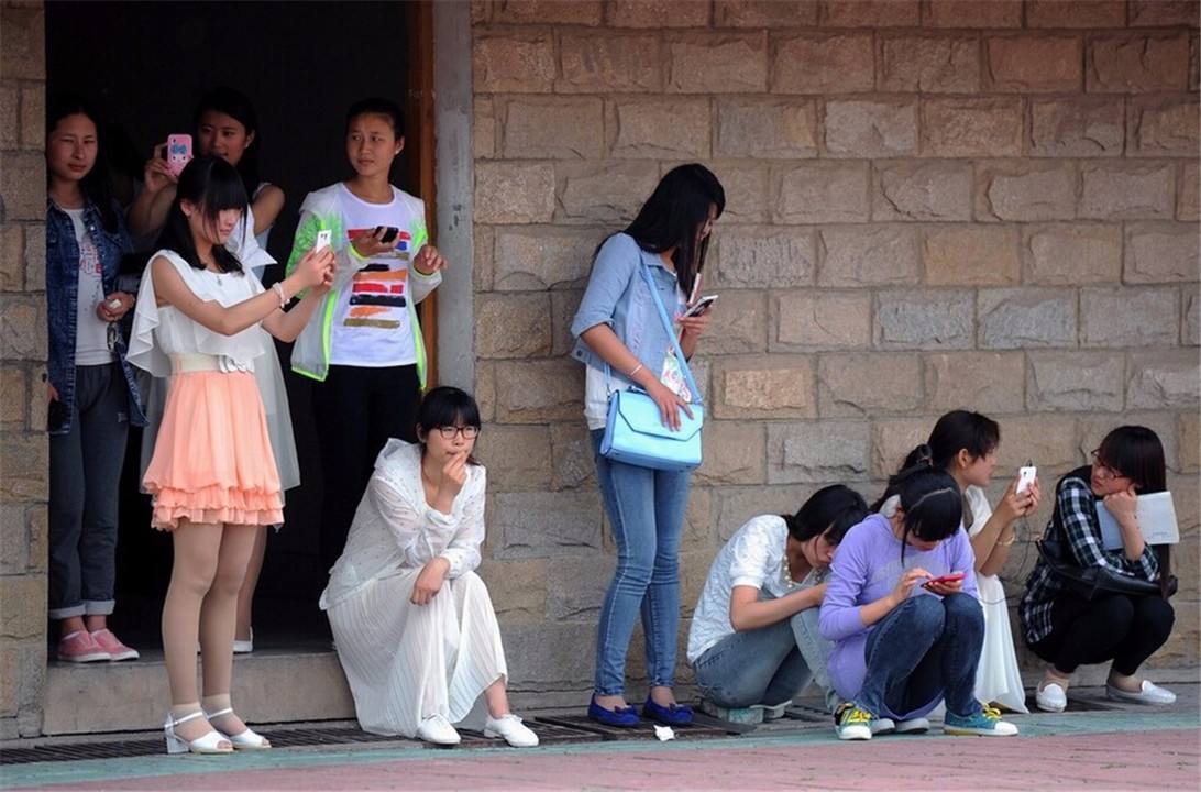 「鹿鸣财经」00后成iPhone11的消费主力军 为啥年轻人的钱更好赚？