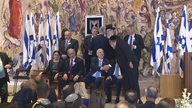 以色列第22届议会议员宣誓就职 总统呼吁组建联合政府