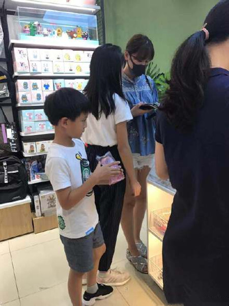 [长春国贸娱乐]田亮11岁女儿森碟近照曝光，五官精致亭亭玉立，遗传父母的好基因