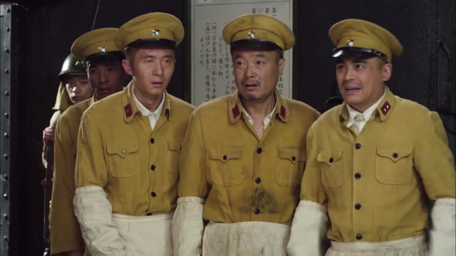 日本人叫来大厨,看到史来风被折磨,老华慌了神